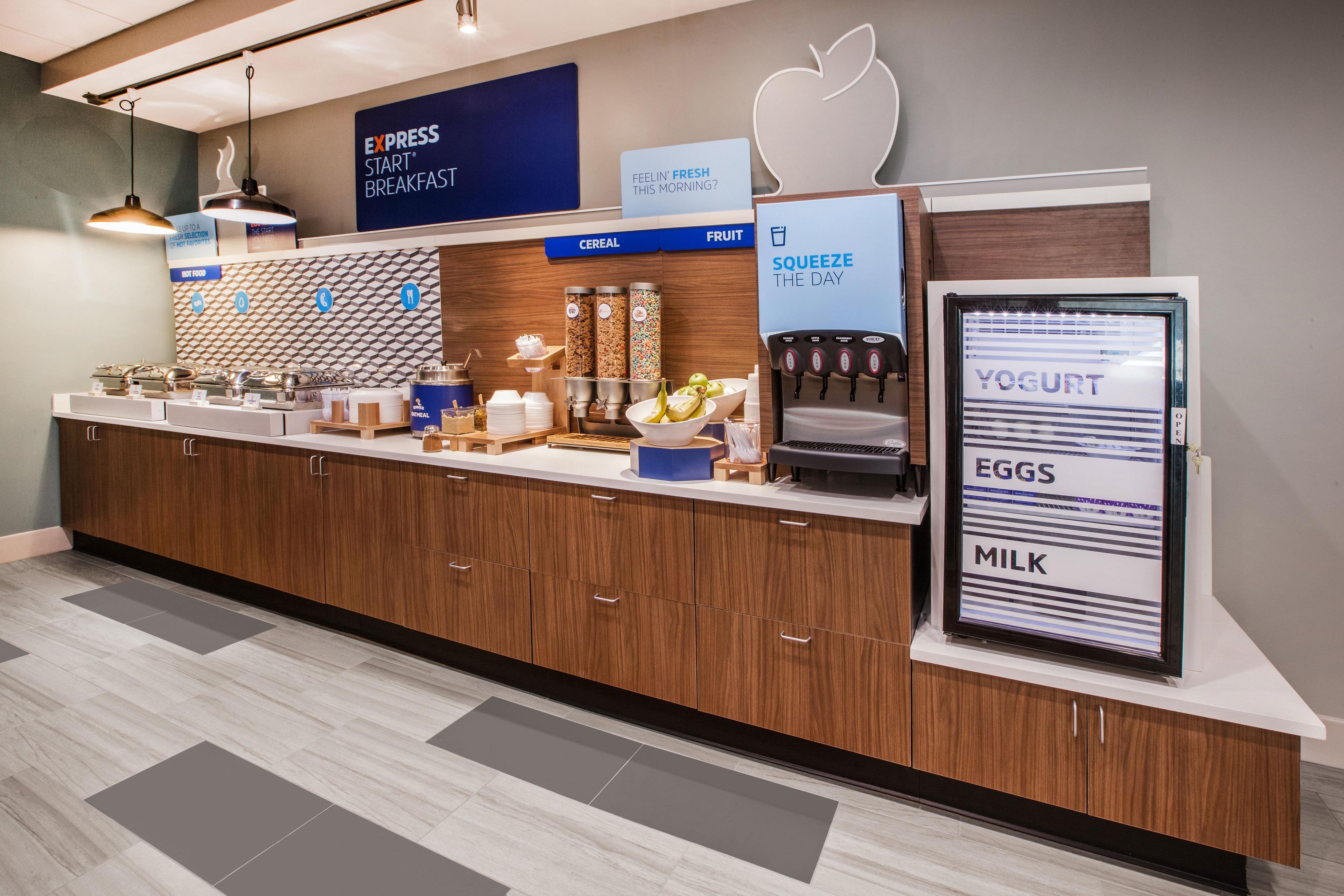 Holiday Inn Express Charleston Us Highway 17 & I-526 By Ihg Экстерьер фото