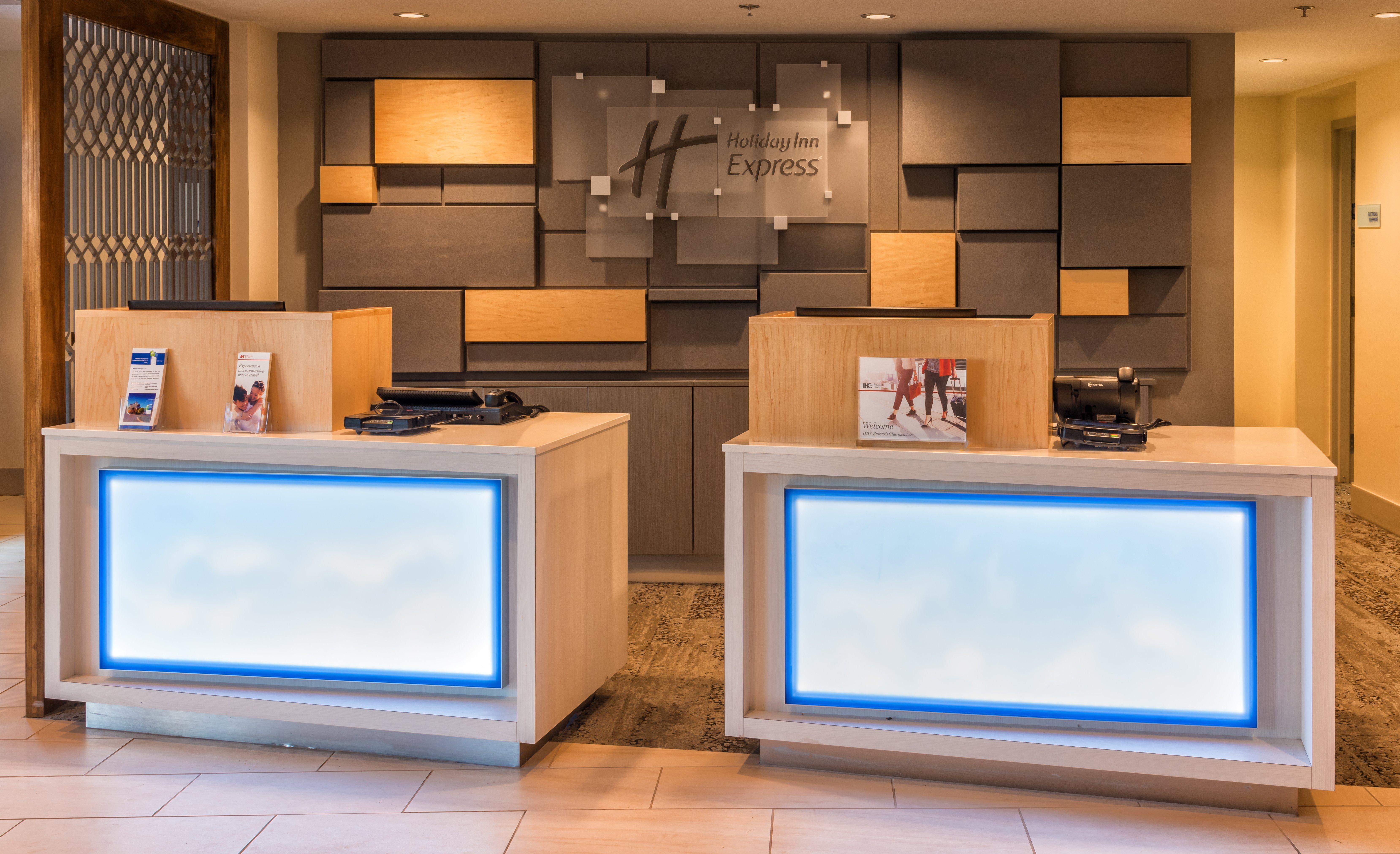 Holiday Inn Express Charleston Us Highway 17 & I-526 By Ihg Экстерьер фото