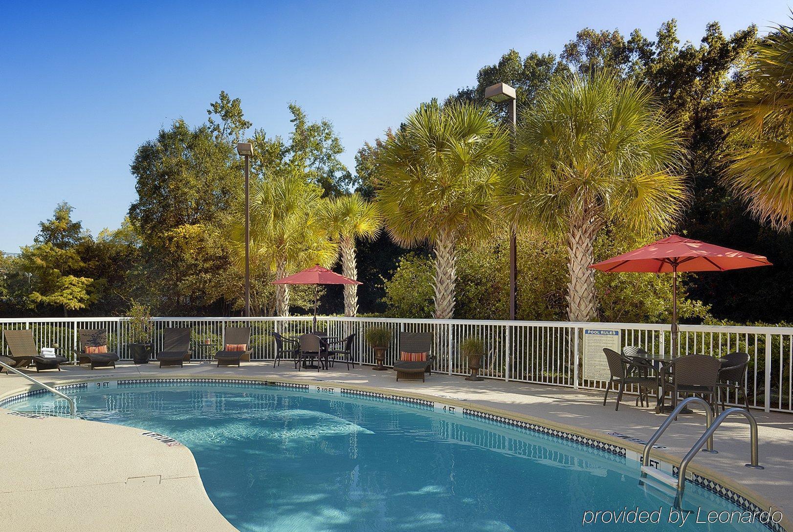 Holiday Inn Express Charleston Us Highway 17 & I-526 By Ihg Удобства фото