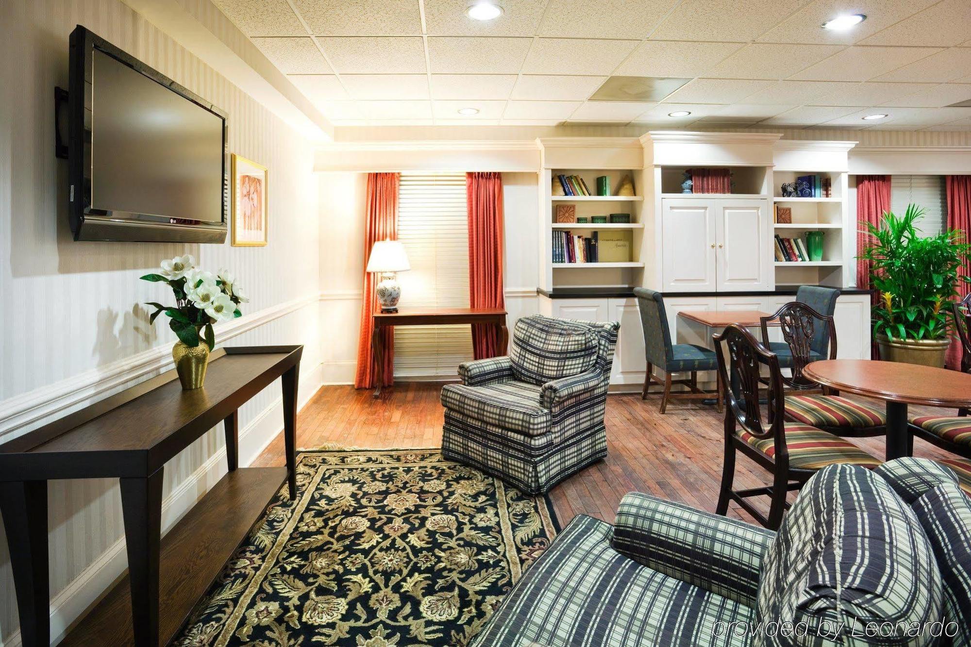 Holiday Inn Express Charleston Us Highway 17 & I-526 By Ihg Экстерьер фото