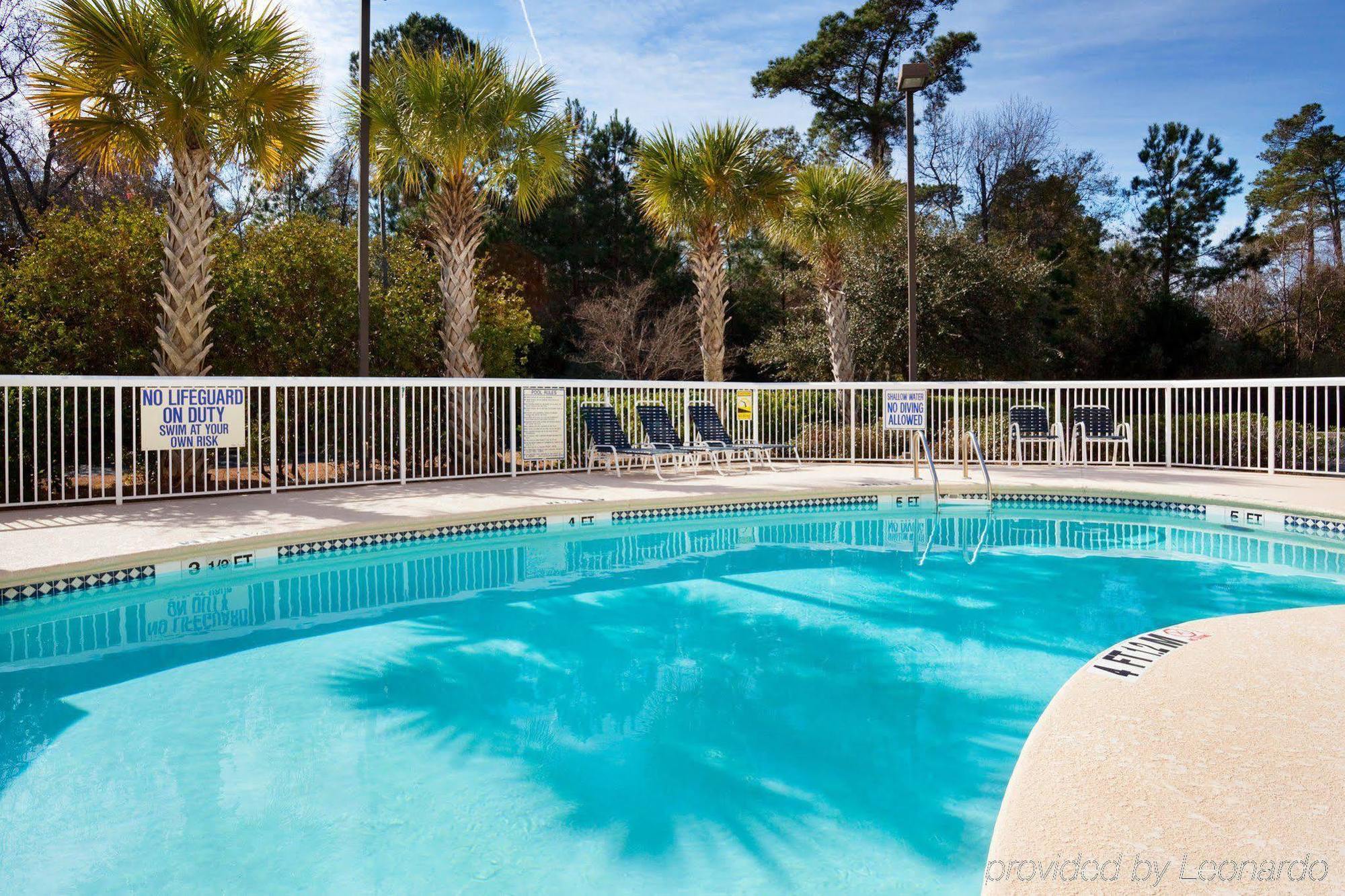 Holiday Inn Express Charleston Us Highway 17 & I-526 By Ihg Экстерьер фото