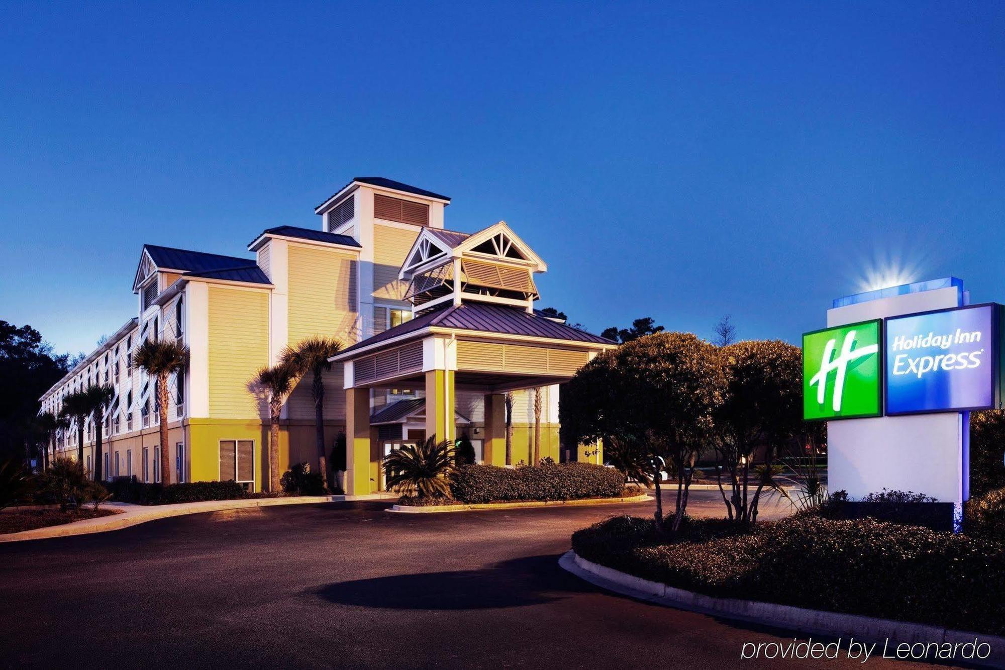 Holiday Inn Express Charleston Us Highway 17 & I-526 By Ihg Экстерьер фото